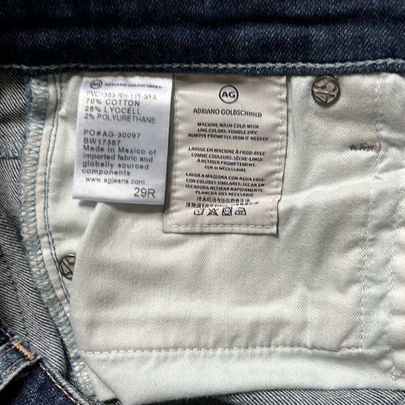 AG The Stilt Crop Jean - Picture 5 of 7